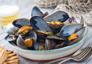 These scrumptious mollusks possess the most impressive nutritional profile of all shellfish, especially when it comes to vitamin B-12, selenium and manganese.